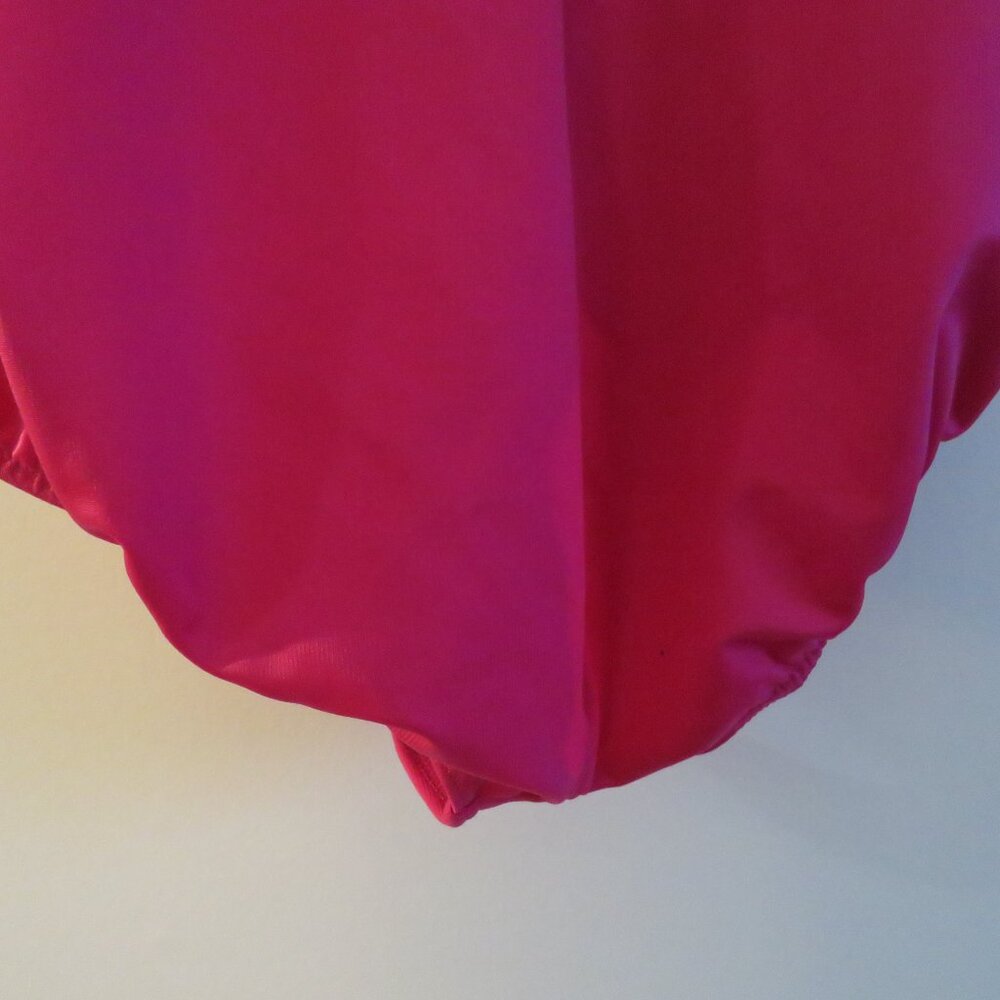 MIRACLESUIT Rialto Hot Fuchsia Pink Ruched Slimming One Piece Swimsuit - Size 16 - Picture 12 of 15